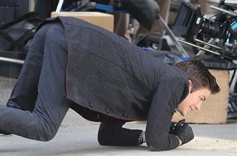 grant gustin ass|Grant Gustin Flashes His Abs on Set 